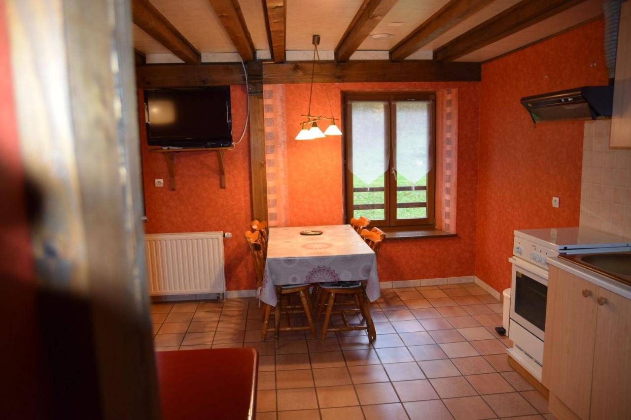 Vacance Conviviales Dans Les Vosges 8 Gites Ban-de-Sapt Zimmer foto